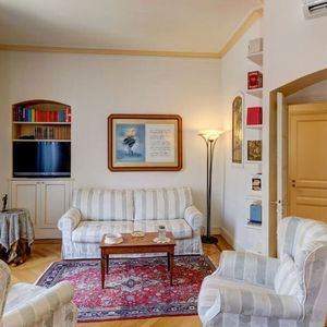 Property in Carre d'Or