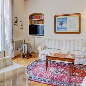 Property in Carre d'Or