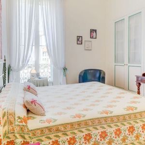 Property in Carre d'Or