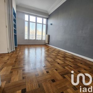 Property in Carre d'Or