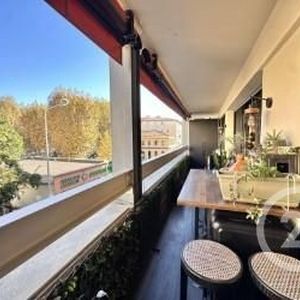 Property in Carre d'Or