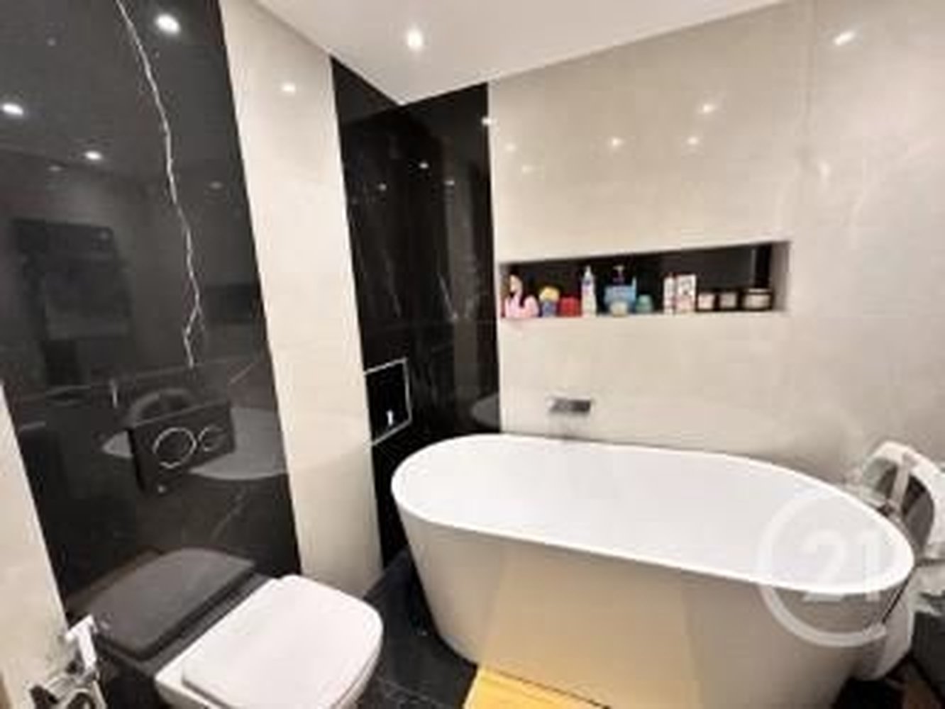 Property photo in Carre d'Or