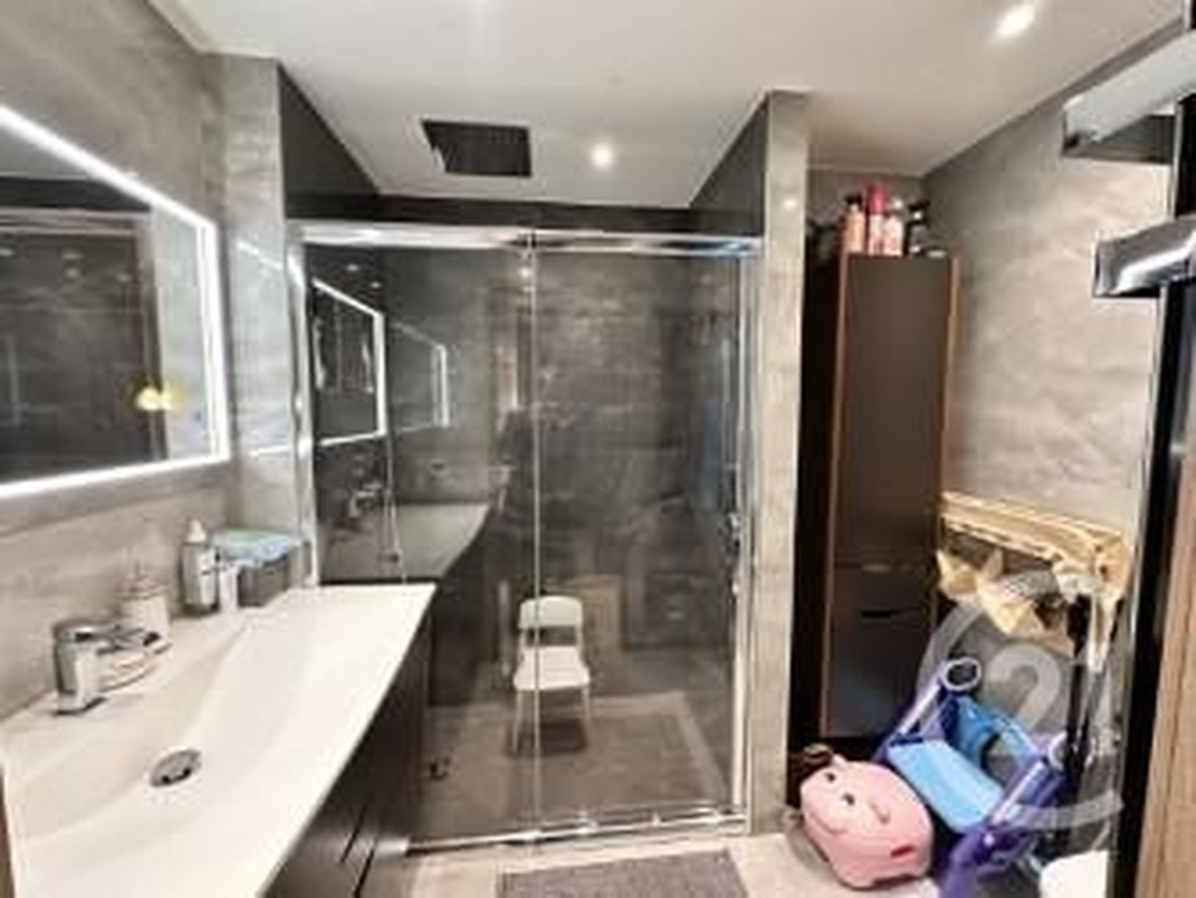 Property photo in Carre d'Or