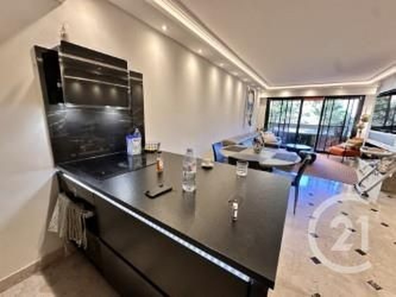 Property photo in Carre d'Or