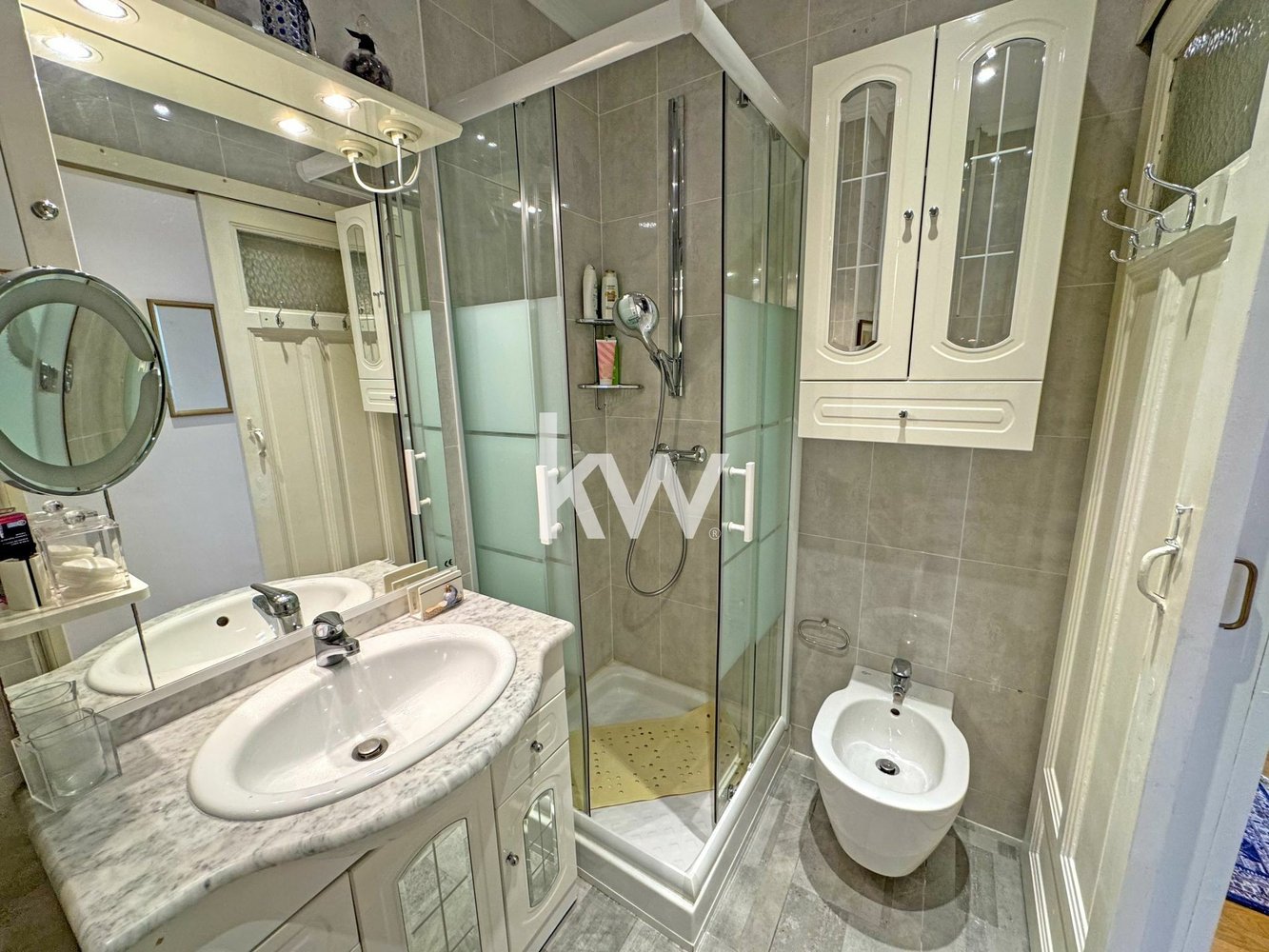 Property photo in Carre d'Or