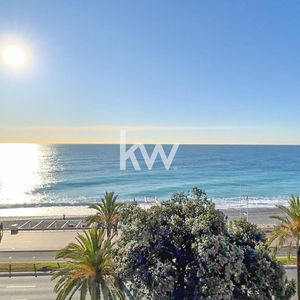 Property in Carre d'Or