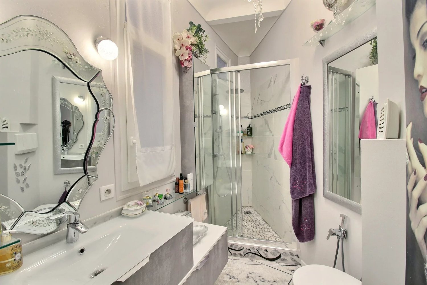 Property photo in Carre d'Or