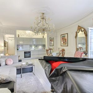 Property in Carre d'Or