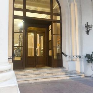 Property in Carre d'Or