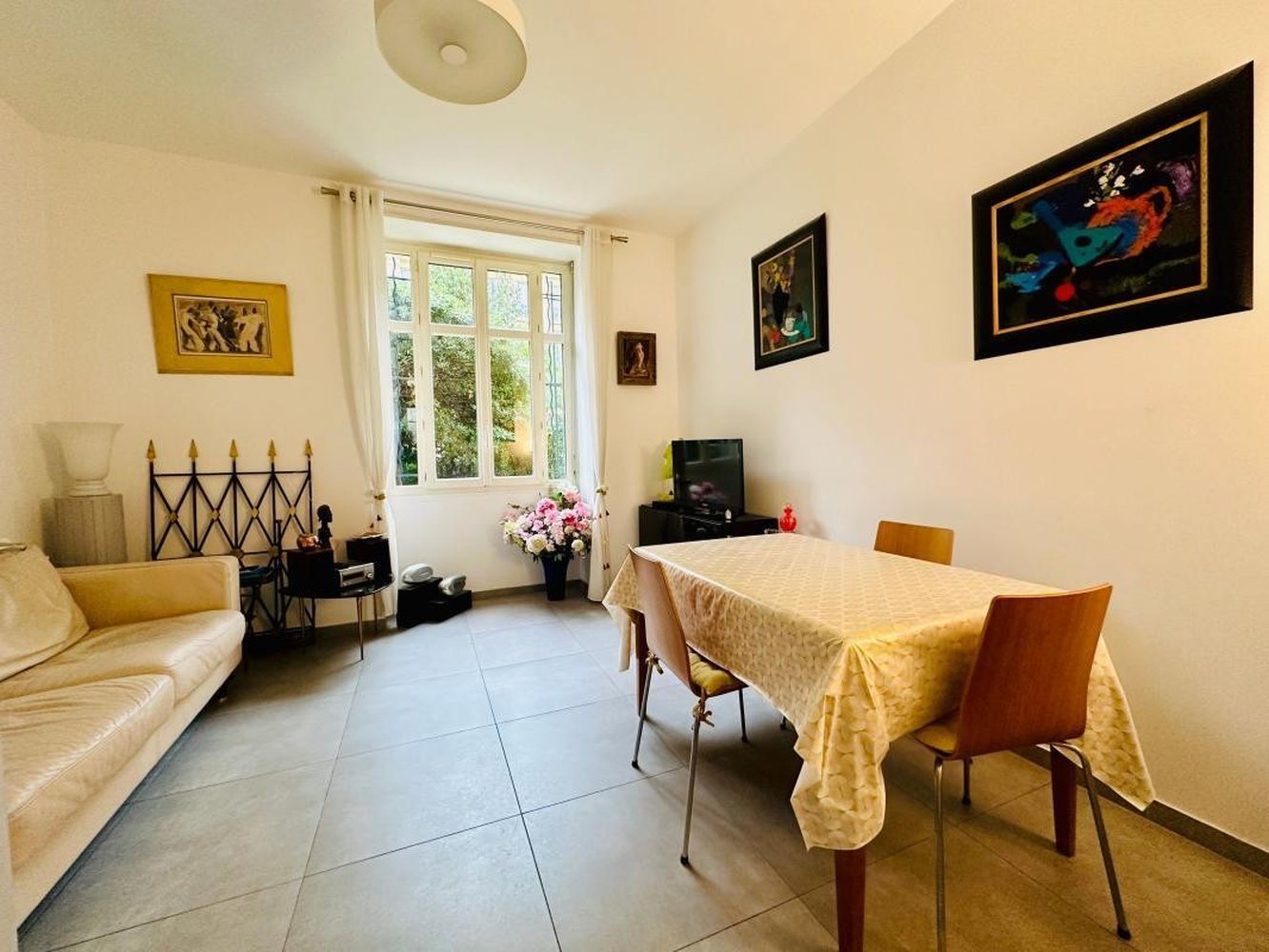 Property photo in Carre d'Or