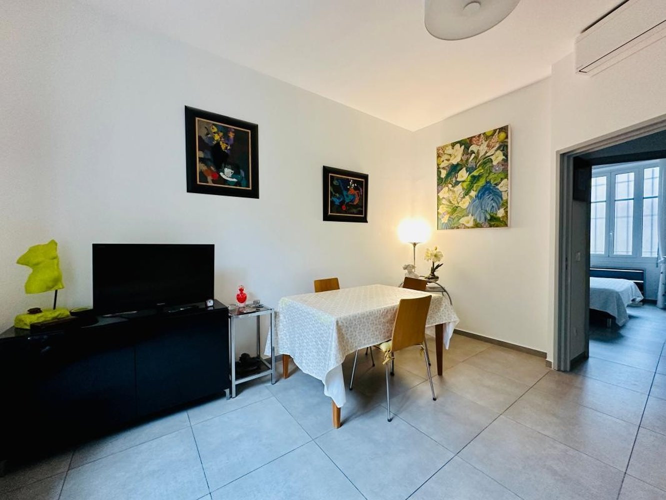 Property photo in Carre d'Or