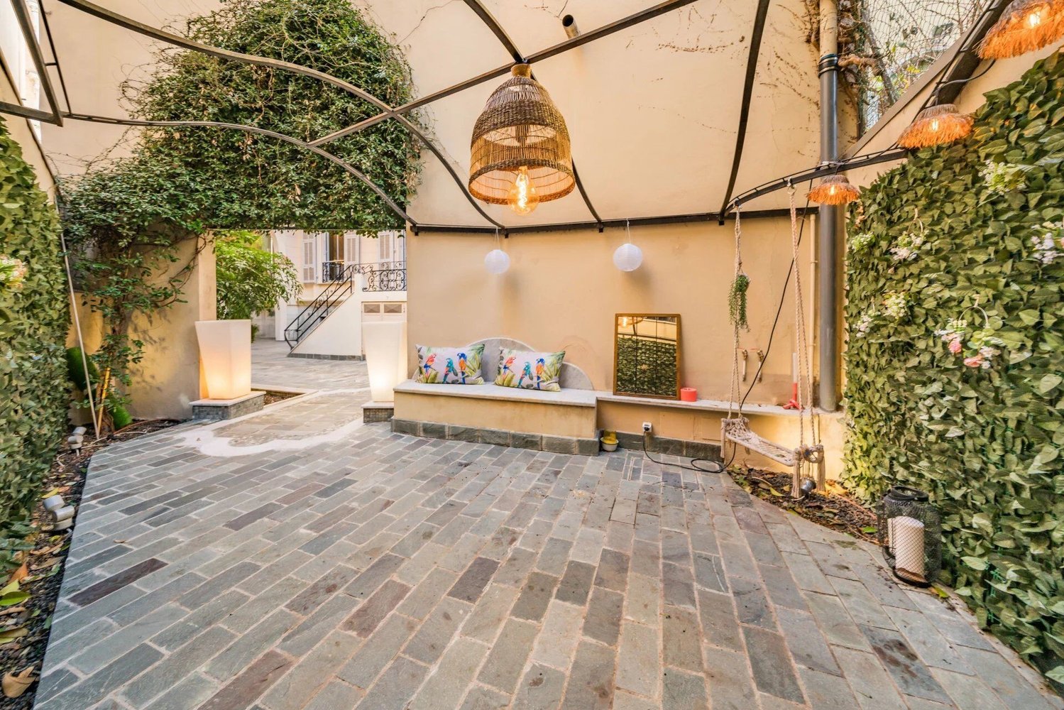 Property photo in Musicians Quarter