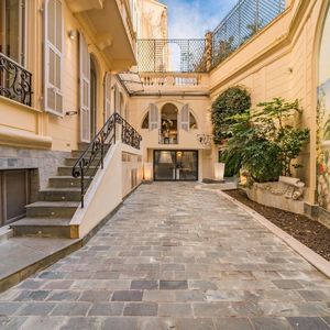 Property in Musicians Quarter