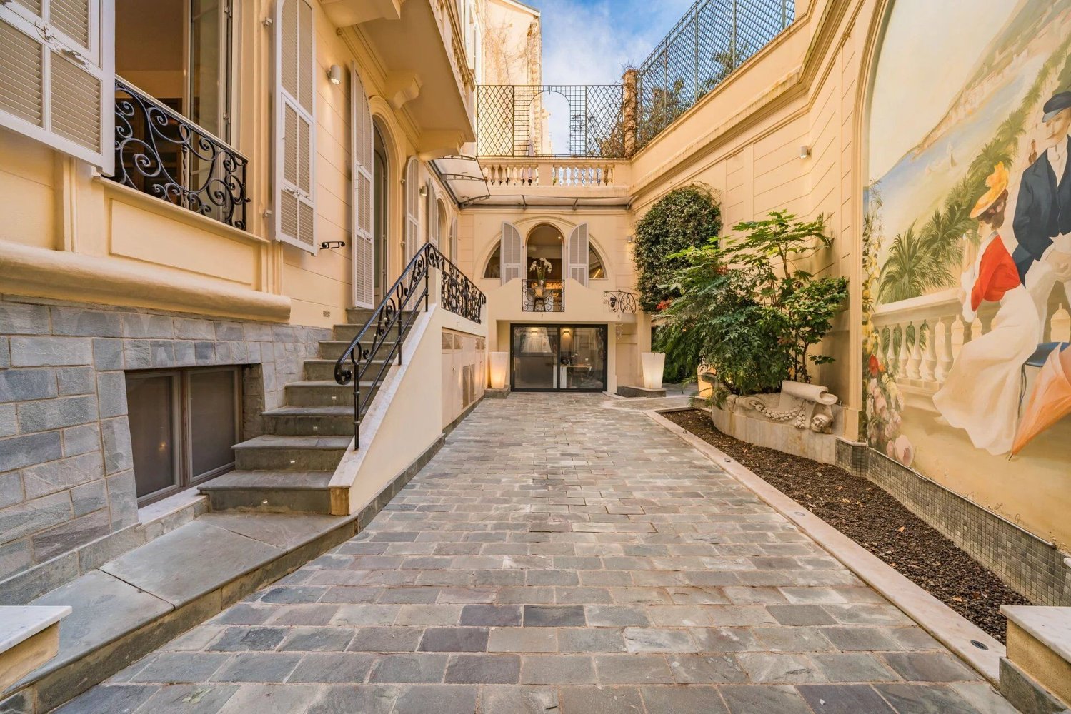 Property photo in Musicians Quarter