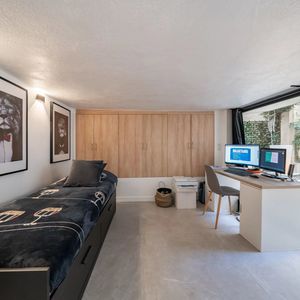 Property in Musicians Quarter