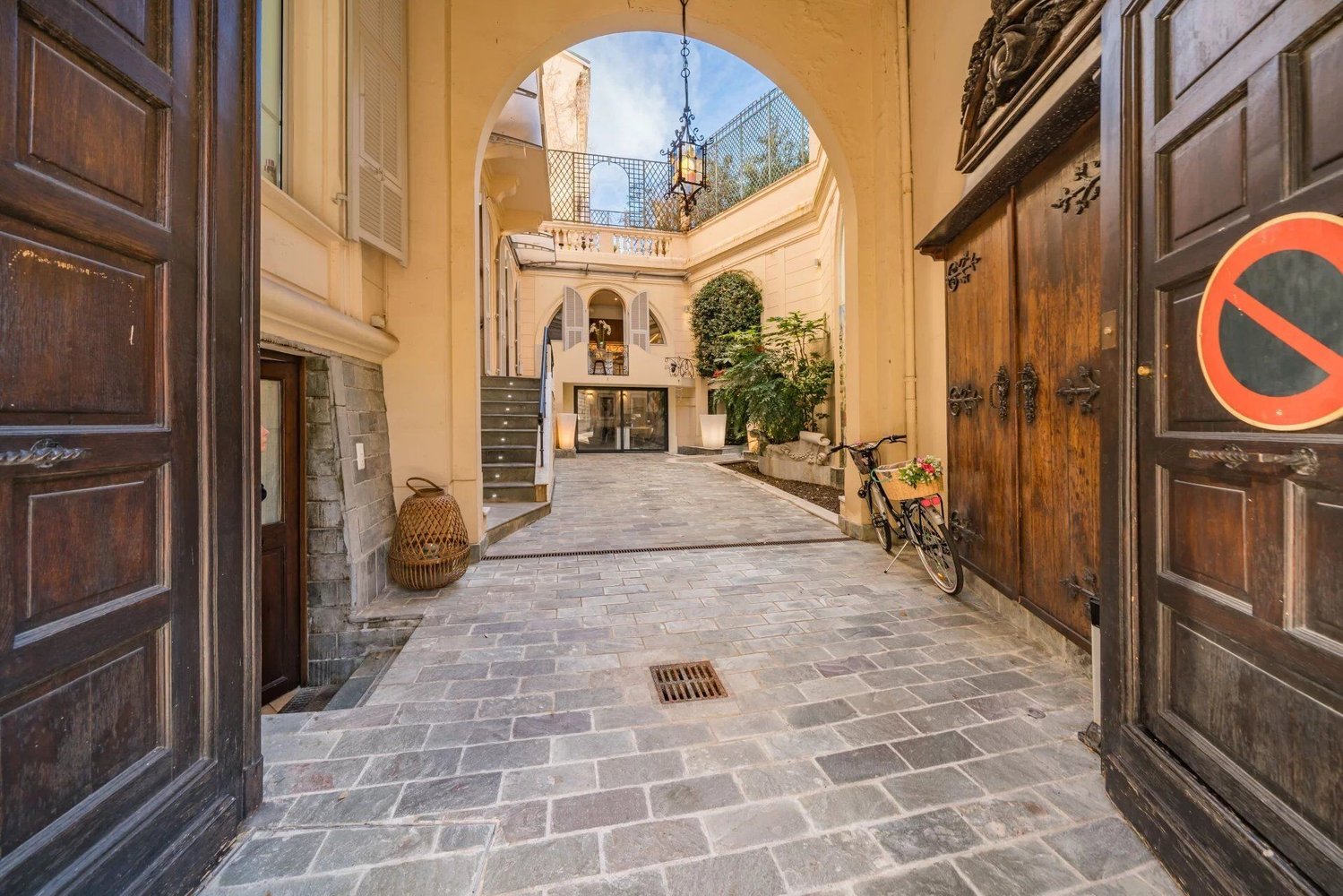 Property photo in Musicians Quarter