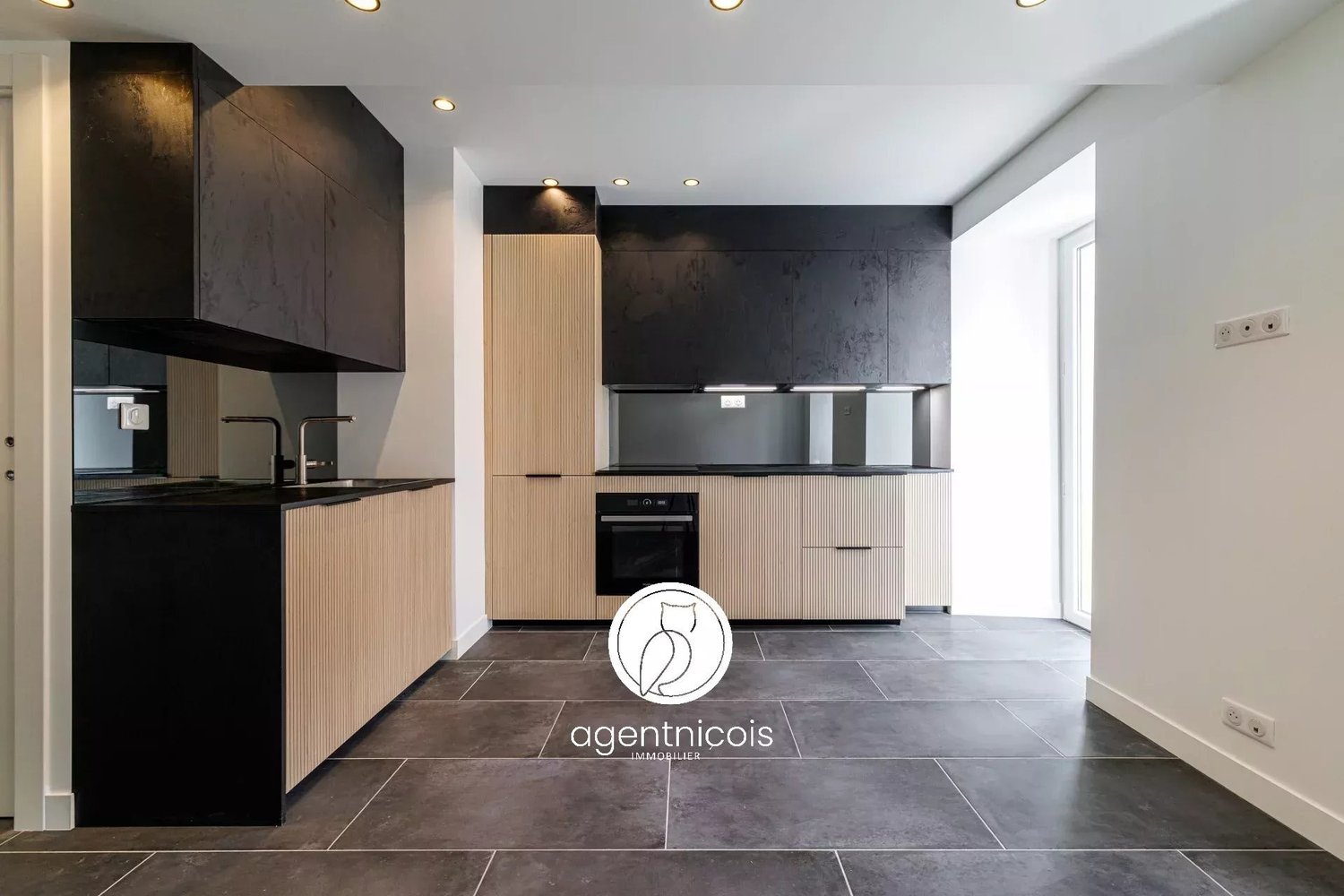 Property photo in Port