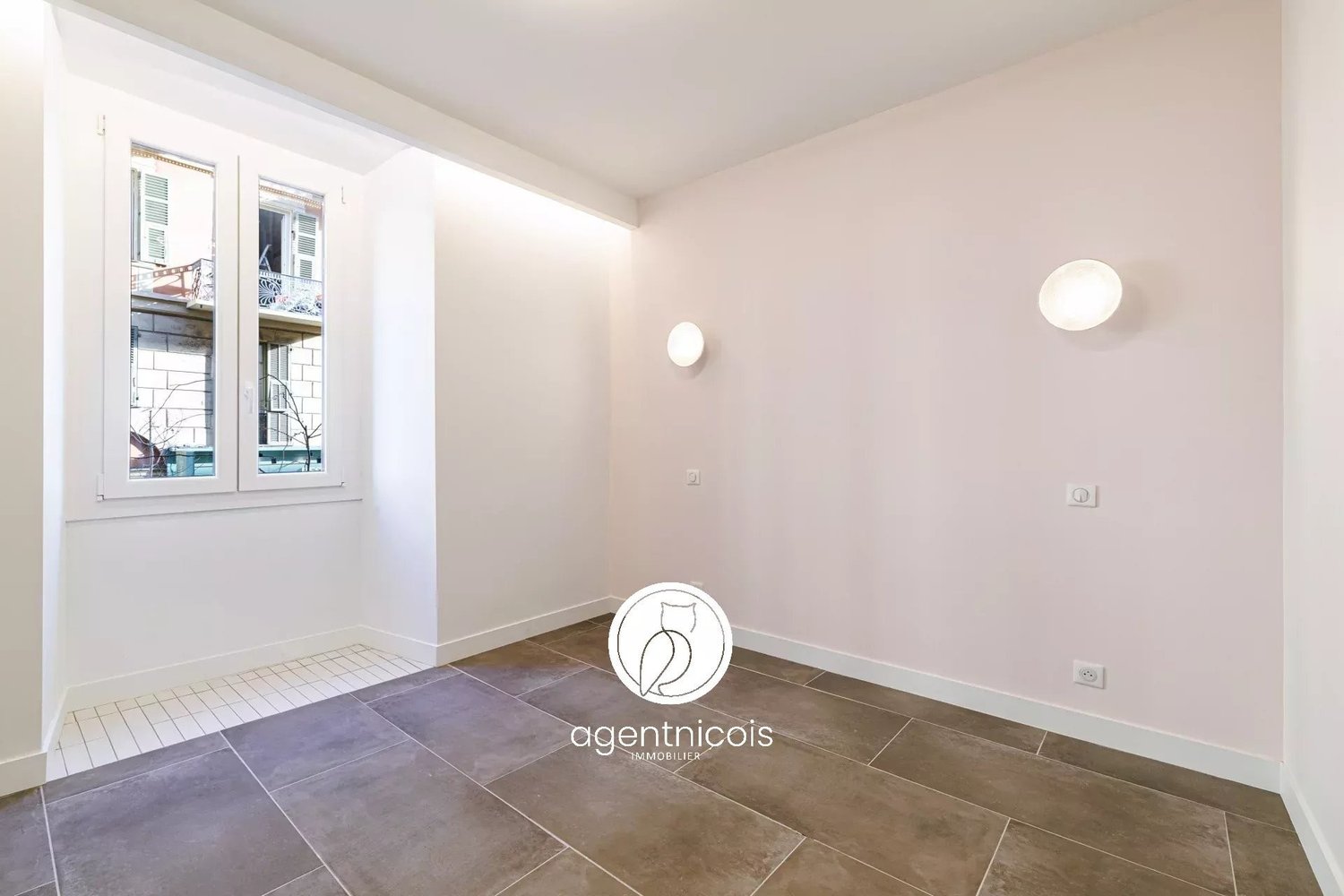 Property photo in Port