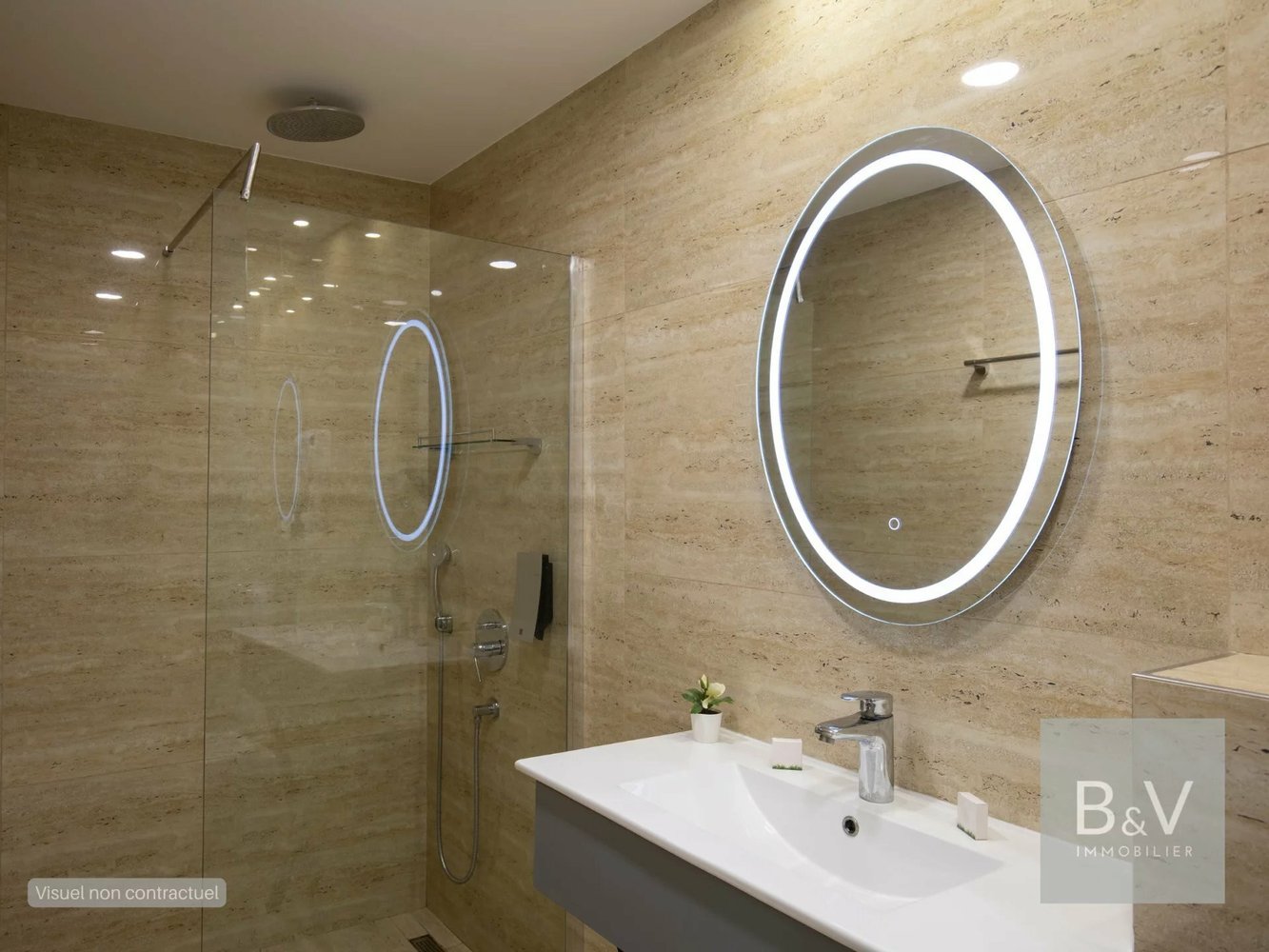 Property photo in Carre d'Argent