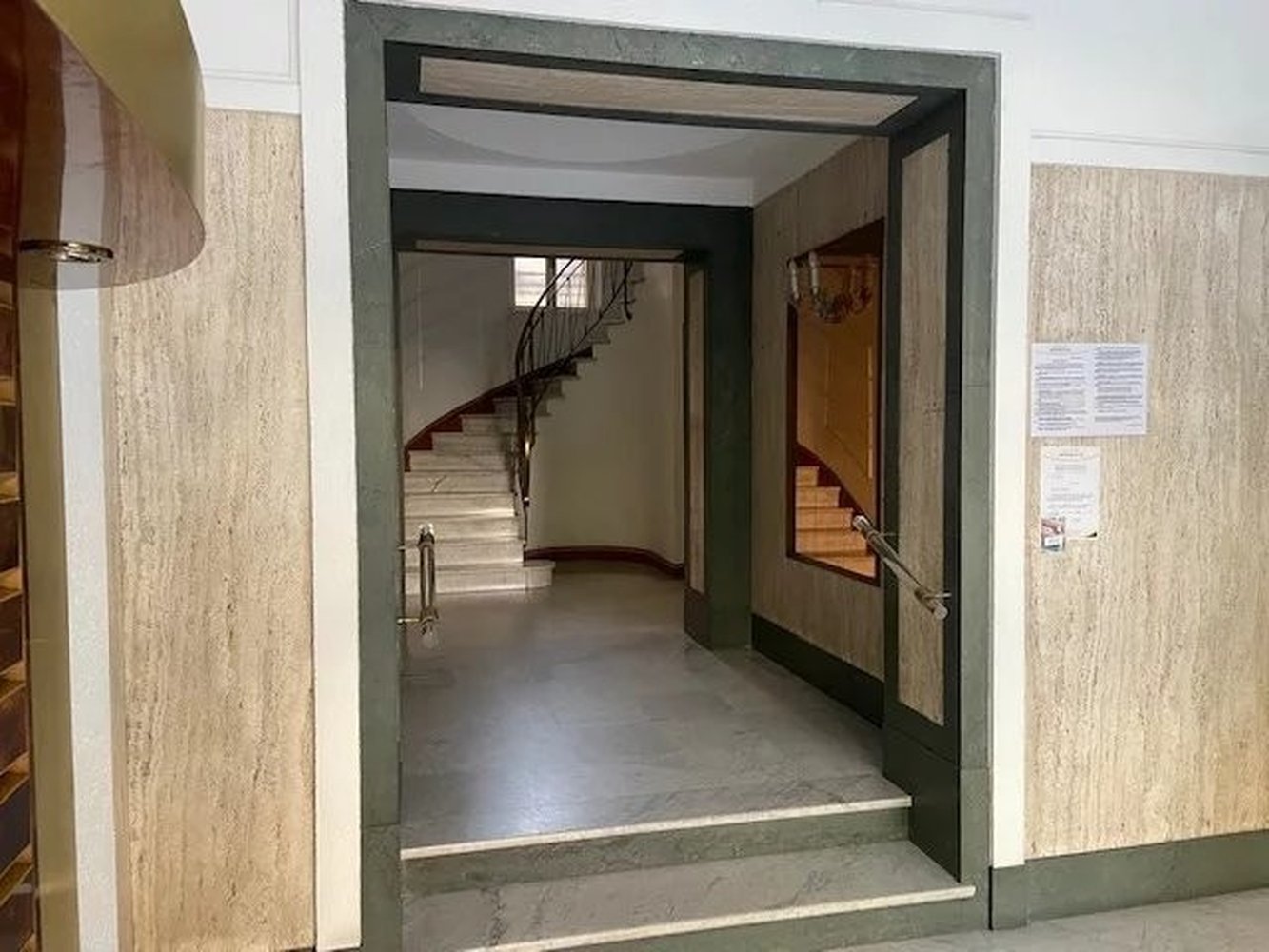 Property photo in Carre d'Argent