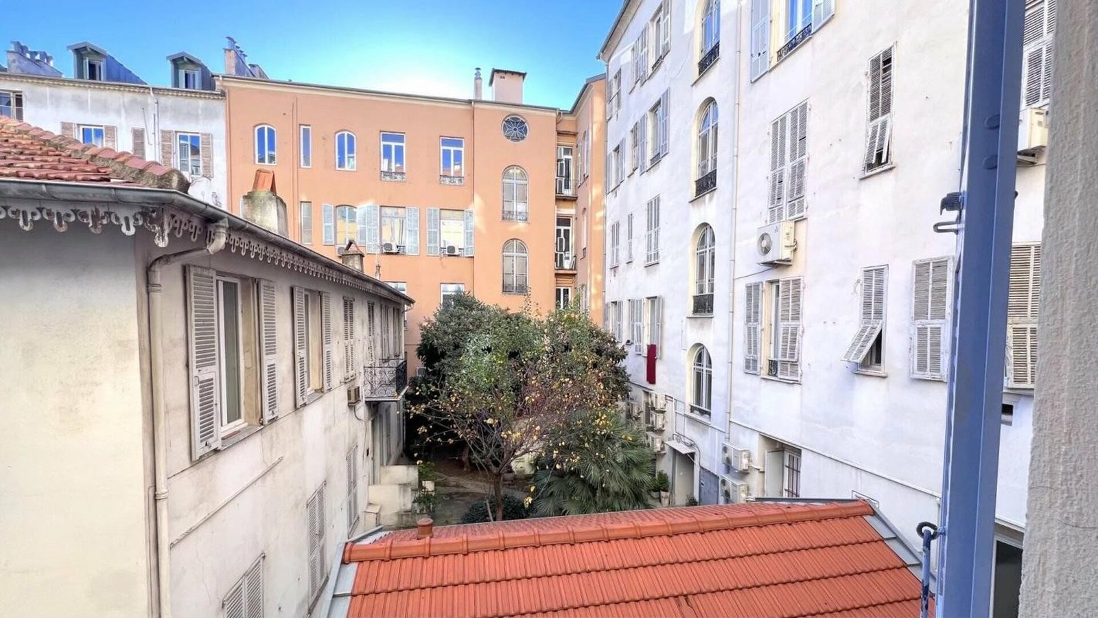 Property photo in Carre d'Argent