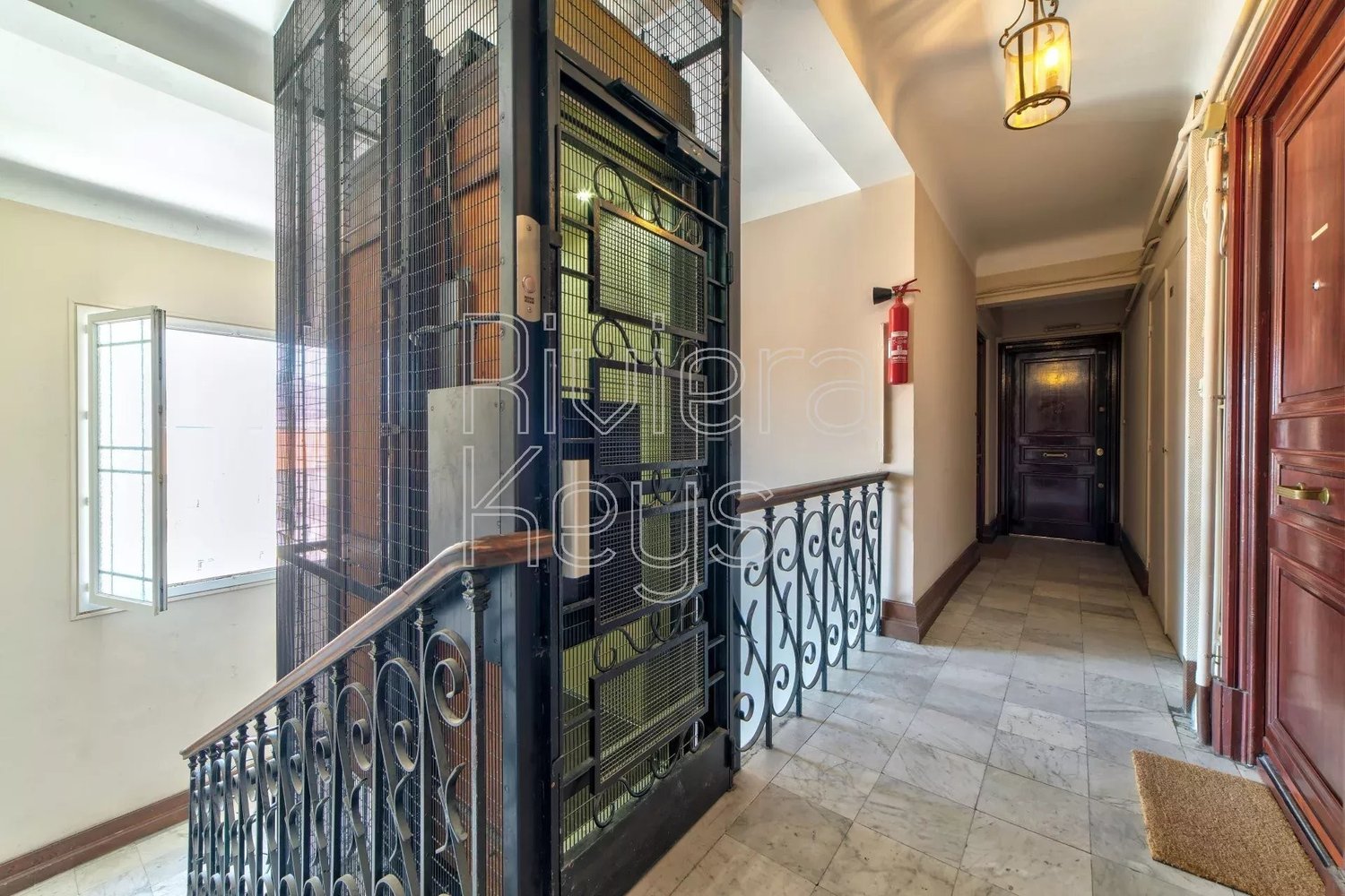 Property photo in Carre d'Argent