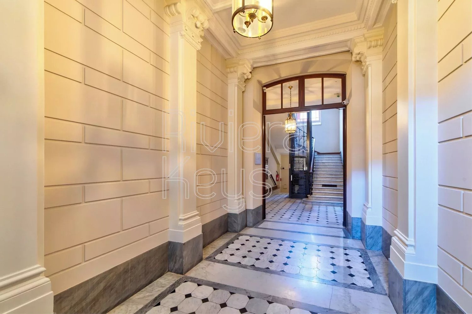 Property photo in Carre d'Argent