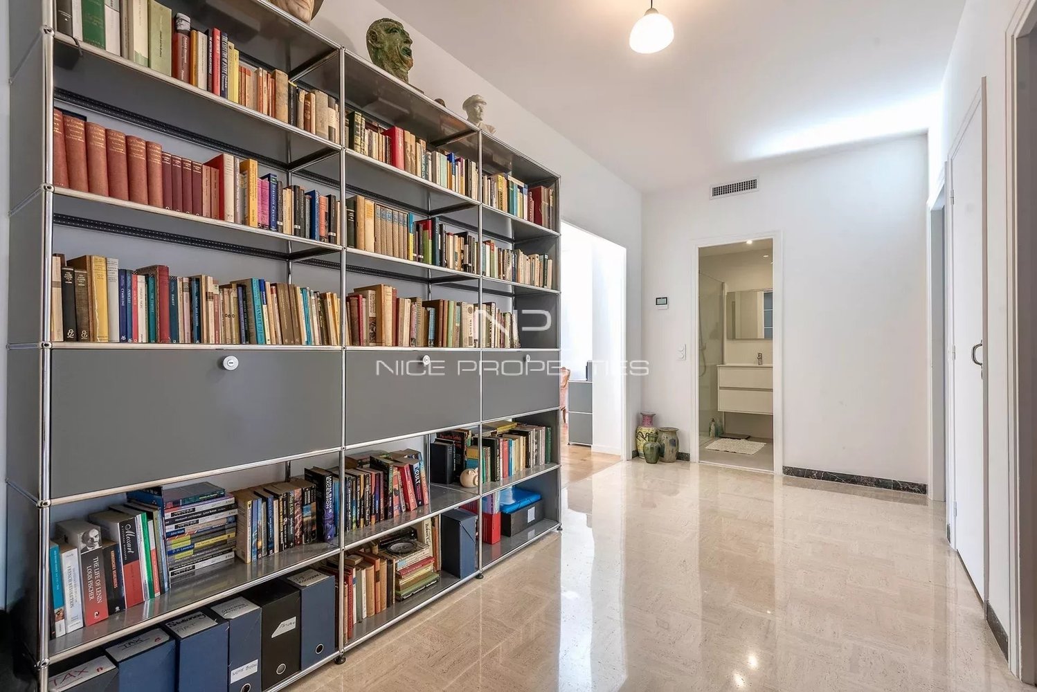 Property photo in Carre d'Argent