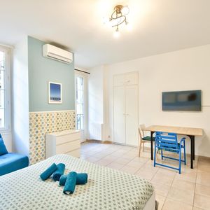 Property in Carre d'Argent