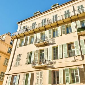 Property in Carre d'Argent