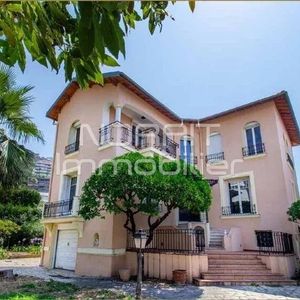 Property in Carre d'Argent