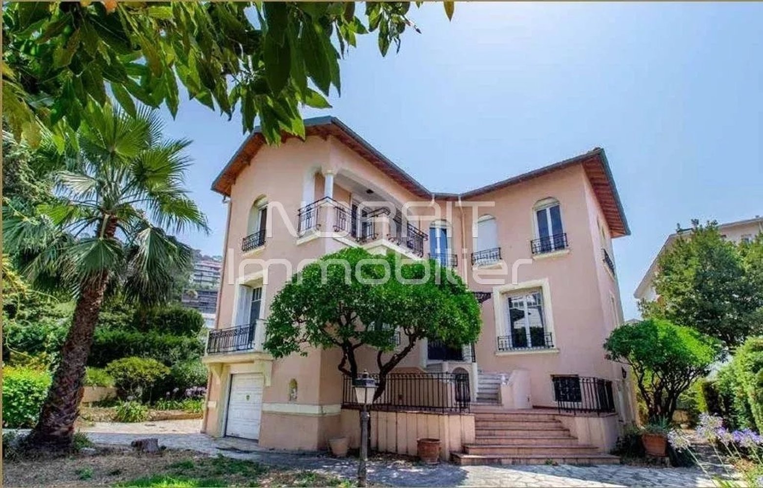 Property photo in Carre d'Argent