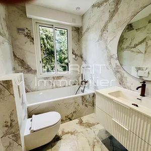 Property in Carre d'Argent