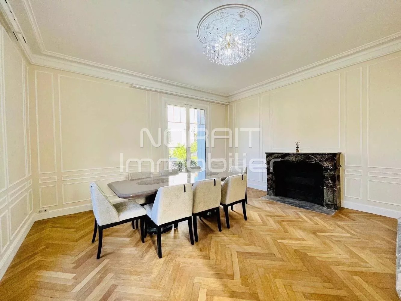 Property photo in Carre d'Argent
