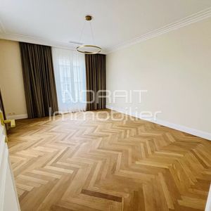 Property in Carre d'Argent