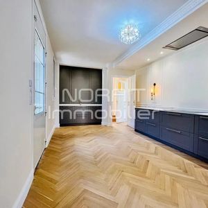 Property in Carre d'Argent