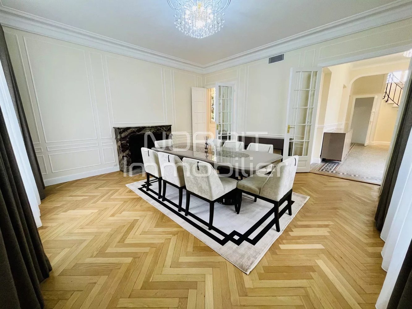 Property photo in Carre d'Argent