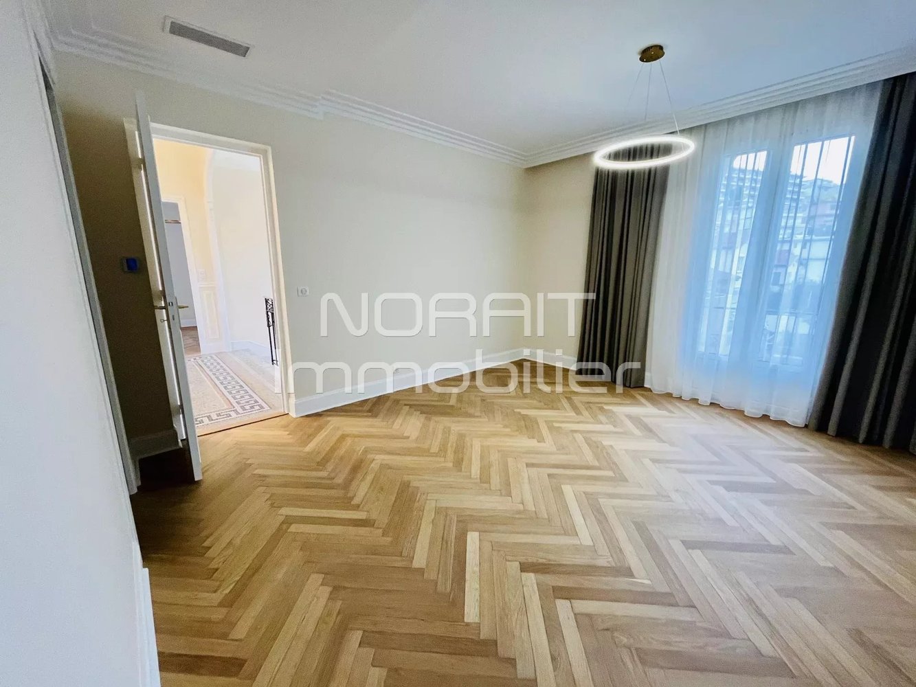 Property photo in Carre d'Argent