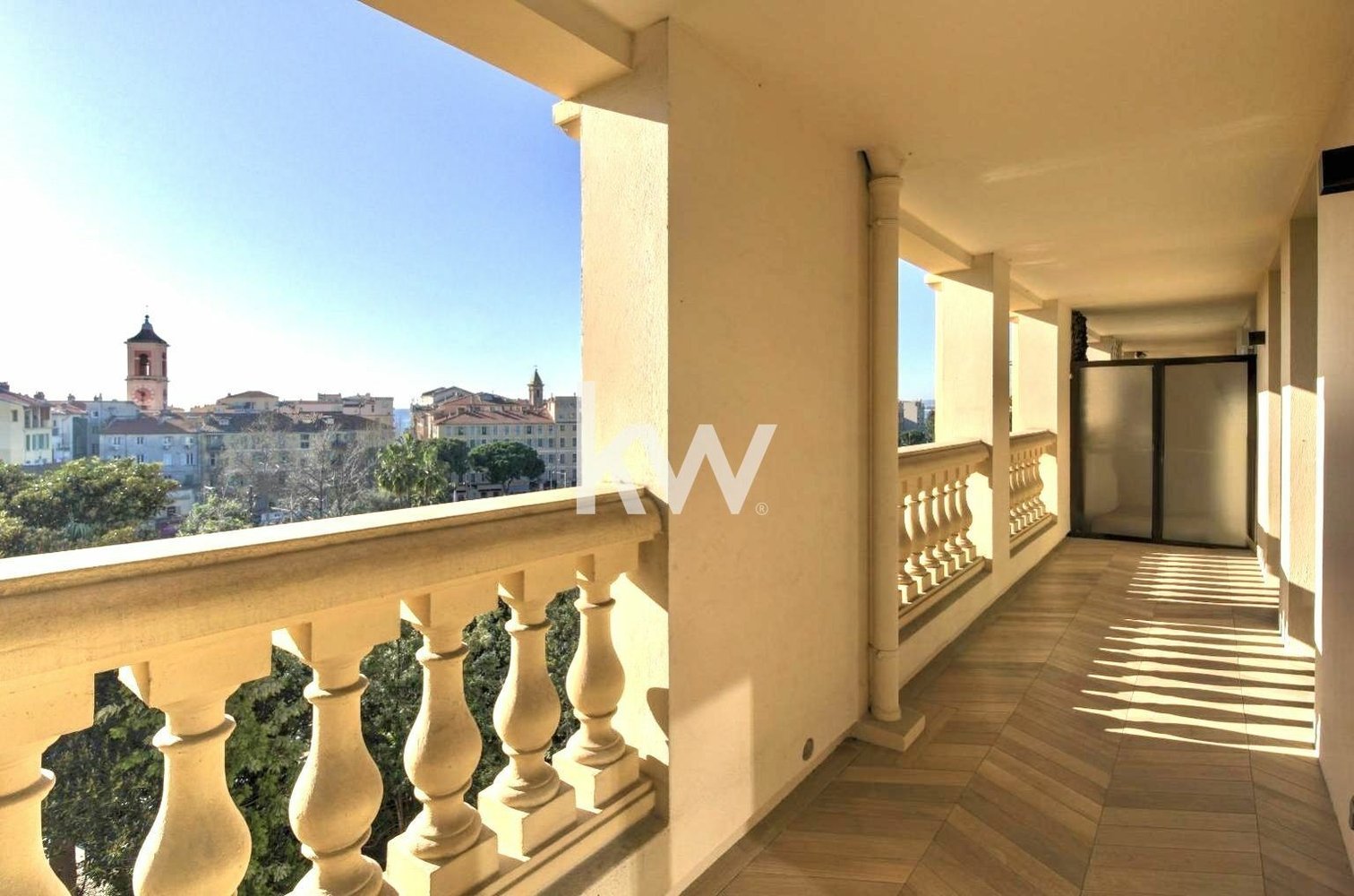 Property photo in Carre d'Argent