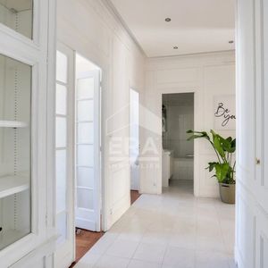 Property in Carre d'Argent