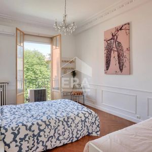 Property in Carre d'Argent