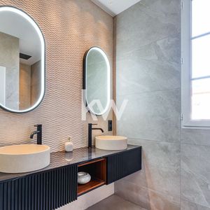 Property in Carre d'Argent