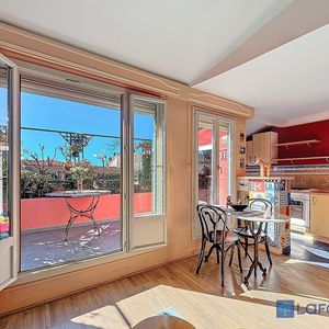 Property in Carre d'Argent