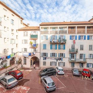 Property in Carre d'Argent