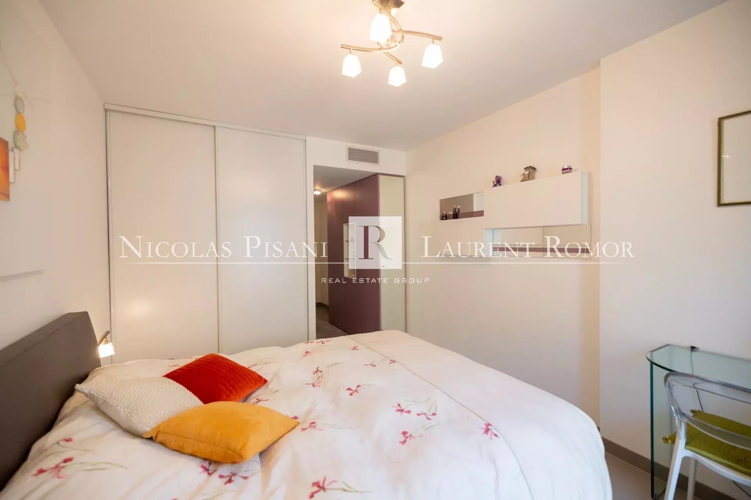 Property photo in Carre d'Argent