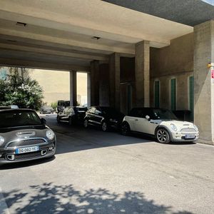 Property in Carre d'Argent