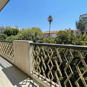 Property in Carre d'Argent