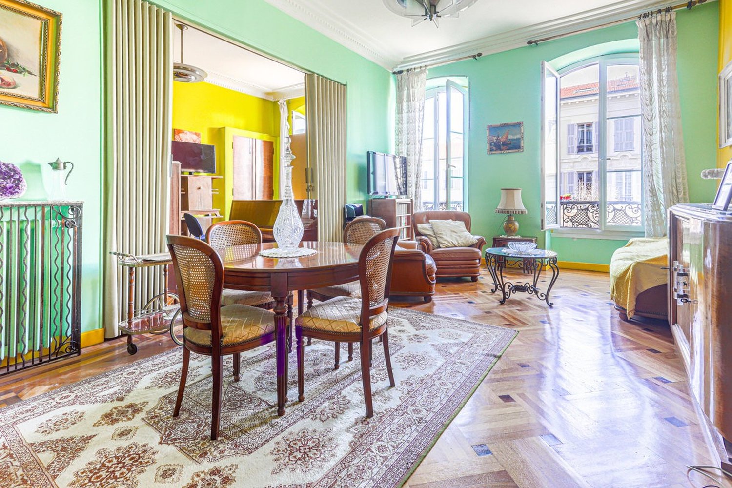 Property photo in Carre d'Argent