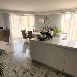 Property in Carre d'Argent