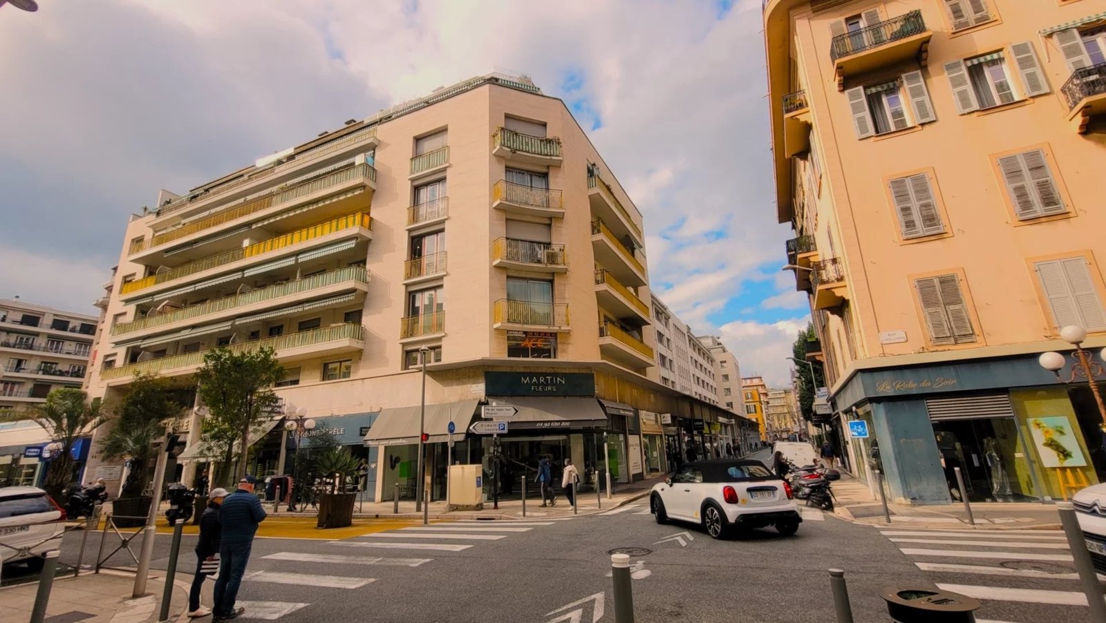 Property photo in Carre d'Argent